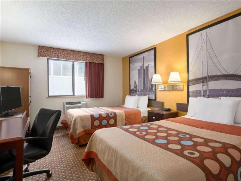 Comfort Inn Detroit - Troy Clawson Exterior foto